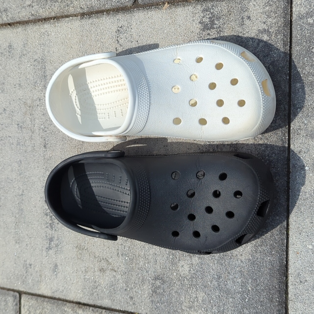 Crocs Classic Clog Mismatched Pair (See description)